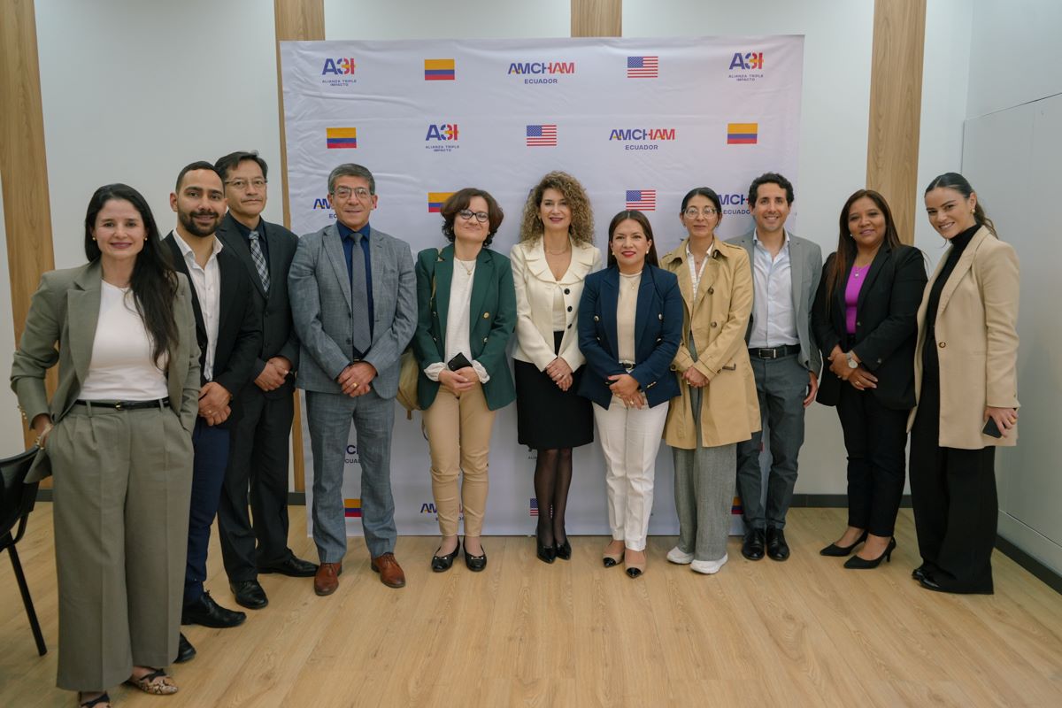 La Universidad del Azuay fue escenario del lanzamiento de la Alianza Triple Impacto (A3i) Cuenca