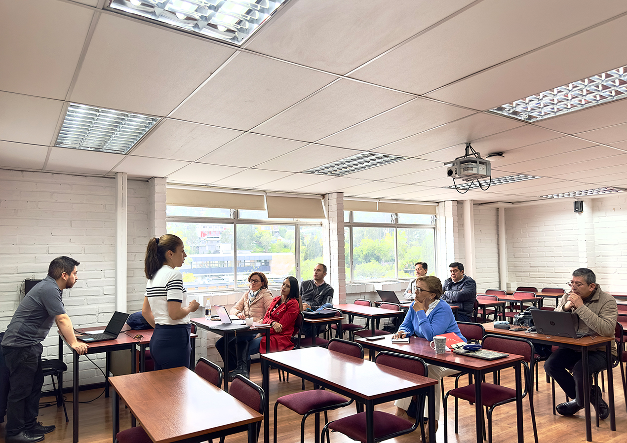 Taller de sílabos para fortalecer la calidad académica