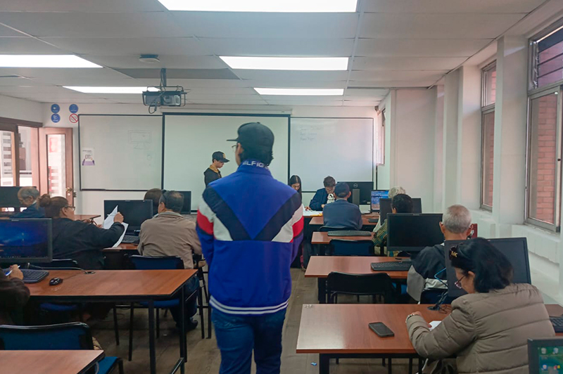 Curso de Informática Básica para el Adulto Mayor