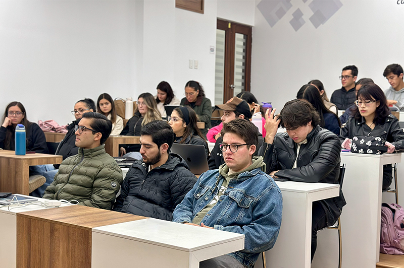 Charla académica “Negociación de ventas exitosas basadas en ejemplos prácticos”