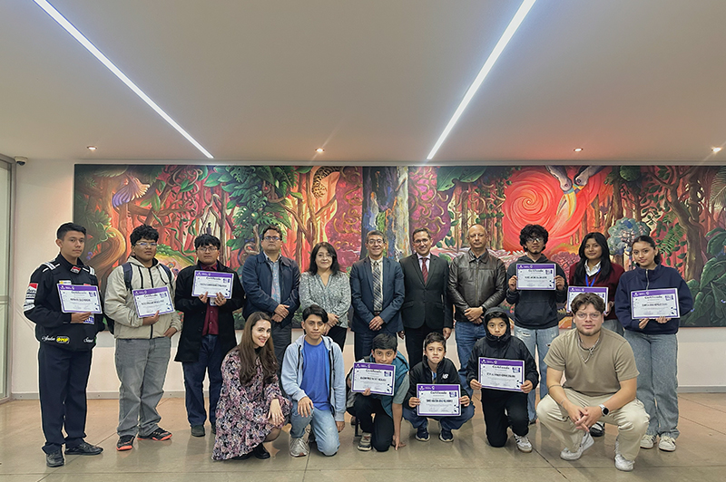 Clausura del Club TechnoMinds destaca el talento y la innovación estudiantil