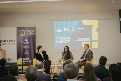 Conversatorio Empresarial UDA - AMCHAM:   Decisiones empresariales inteligentes: Control de Gestión y Reportes Integrados Estratégicos.